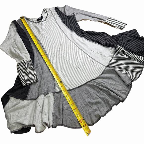 Cameleon Minnesota Bamboo Dress Black Gray Striped M/L Abstract Artsy Flouncy - Picture 7 of 9